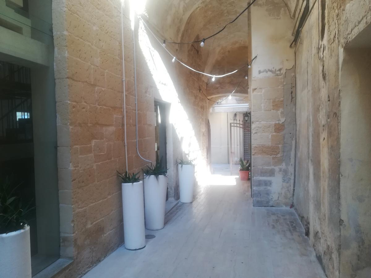 Dimora Dell'Artista Bed and Breakfast Lecce Exterior foto