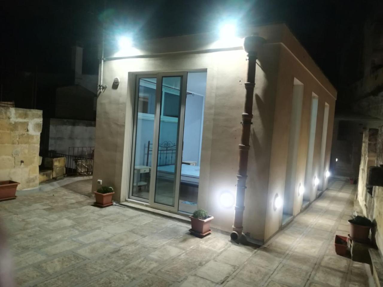 Bed and Breakfast Dimora Dell'Artista Lecce Exterior foto