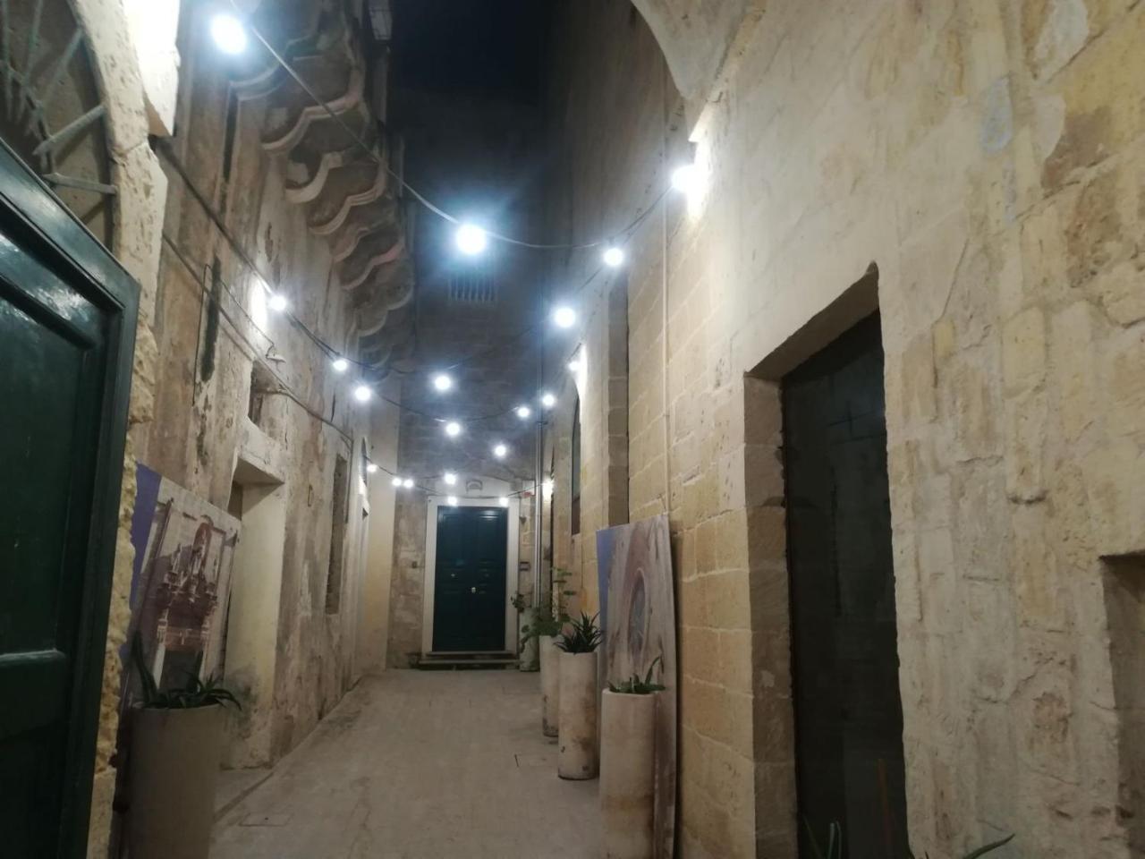 Bed and Breakfast Dimora Dell'Artista Lecce Exterior foto