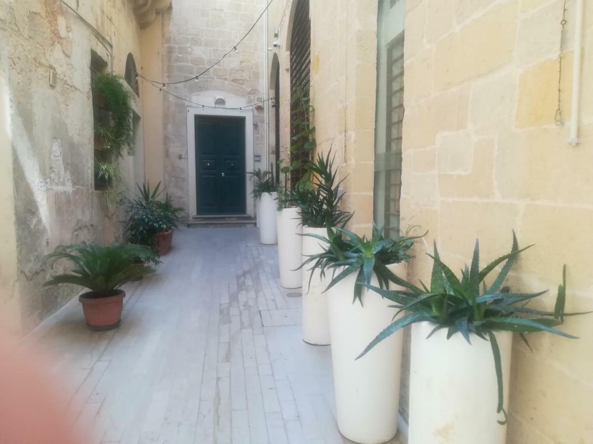 Dimora Dell'Artista Bed and Breakfast Lecce Exterior foto